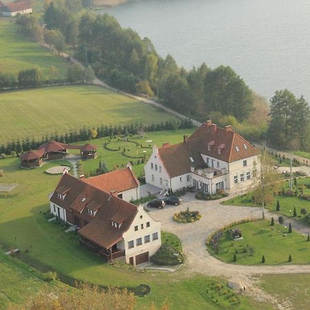 パプロトキ Gosciniec Rycerski Bed & Breakfast エクステリア 写真