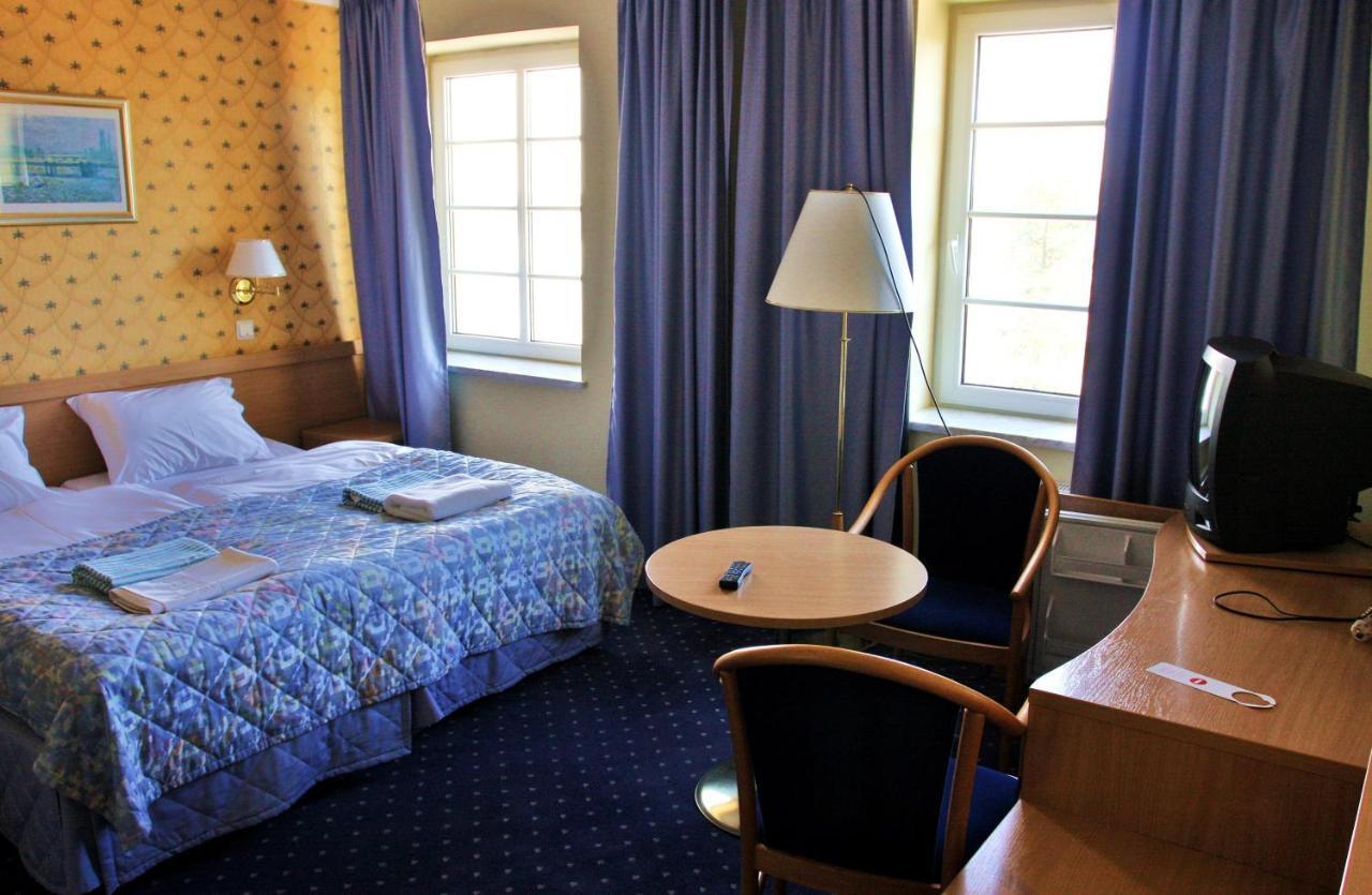 パプロトキ Gosciniec Rycerski Bed & Breakfast 部屋 写真